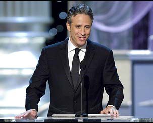 Jon Stewart apresentou o Oscar em 2006, e vai repetir a dose na 80ª edição do prêmio - Reprodução