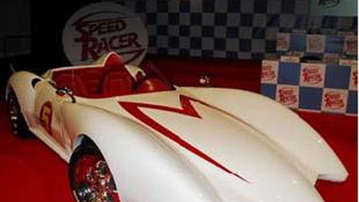 Mach 5, o carro do Speed Racer, sofre diversos danos no trailer divulgado esta semana