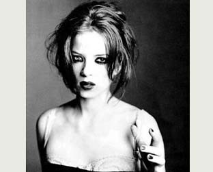 Shirley Manson deve ficar um tempo longe do Garbage para engatar carreira de atriz; banda lançou coletânea recentemente - Reprodução