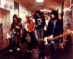 Os Ramones, em cena <i>Rock n' Roll High School</i>: elenco do remake ainda não foi selecionado - Reprodução