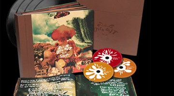 Caixa de <i>Dig Out Your Soul</i> sai com quatro discos de vinil, dois CDs, DVD e livro de artes - Reprodução