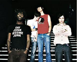 O Bloc Party coloca nesta quinta-feira o álbum <i>Intimacy</i> para compra na internet - Reprodução