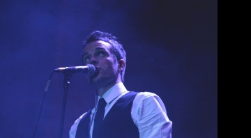 Brandon Flowers, do Killers, no Reading Festival 2008 - Divulgação