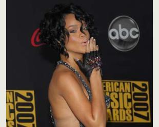 A cantora Rihanna tem show no Brasil marcado para fevereiro de 2009 - AP