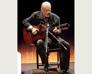 João Gilberto à sua maneira, mestre realizou apresentações perfeitas