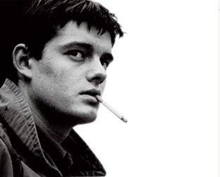 Sam Riley é Ian Curtis em Control - Divulgação