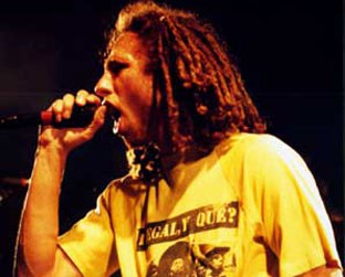 Zack De La Rocha vai cantar solo - Site oficial