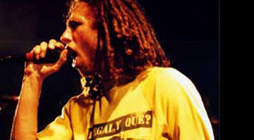 Zack De La Rocha vai cantar solo - Site oficial