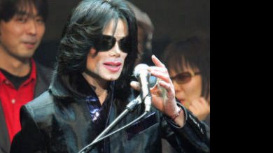 Michael Jackson coloca mais de 2000 itens pessoais em leilão - AP