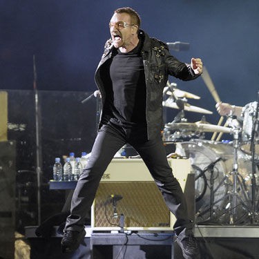 Bono Box em ação, na U2 360º Tour - AP