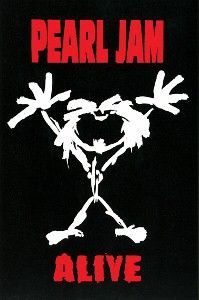 A edição especial de Ten, do Pearl Jam, vem com CDs, um livro, discos em vinil e diversas reproduções de objetos ligados à banda - incluindo uma fita cassete com a primeira demo