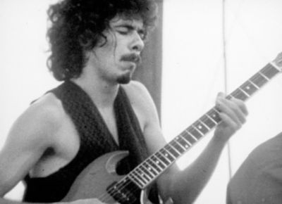 Carlos Santana - Warner Bros-Photofest/Livro <i>Woodstock</i>, de Pete Fornatele