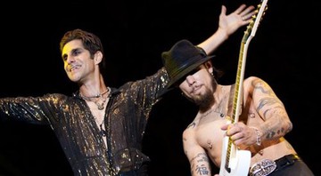 Perry Farrell ganha na simpatia - mas Navarro não deixa de ser um grande guitarrista - Pedro Amora