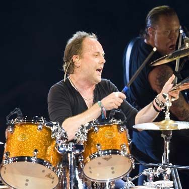 "Se alguém tinha o direito de baixar o disco de graça, esse alguém era eu", diz Lars Ulrich, que declarou ter feito o download ilegal de <i>Death Magnetic</i> - AP