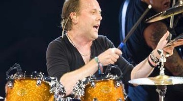 "Se alguém tinha o direito de baixar o disco de graça, esse alguém era eu", diz Lars Ulrich, que declarou ter feito o download ilegal de <i>Death Magnetic</i> - AP