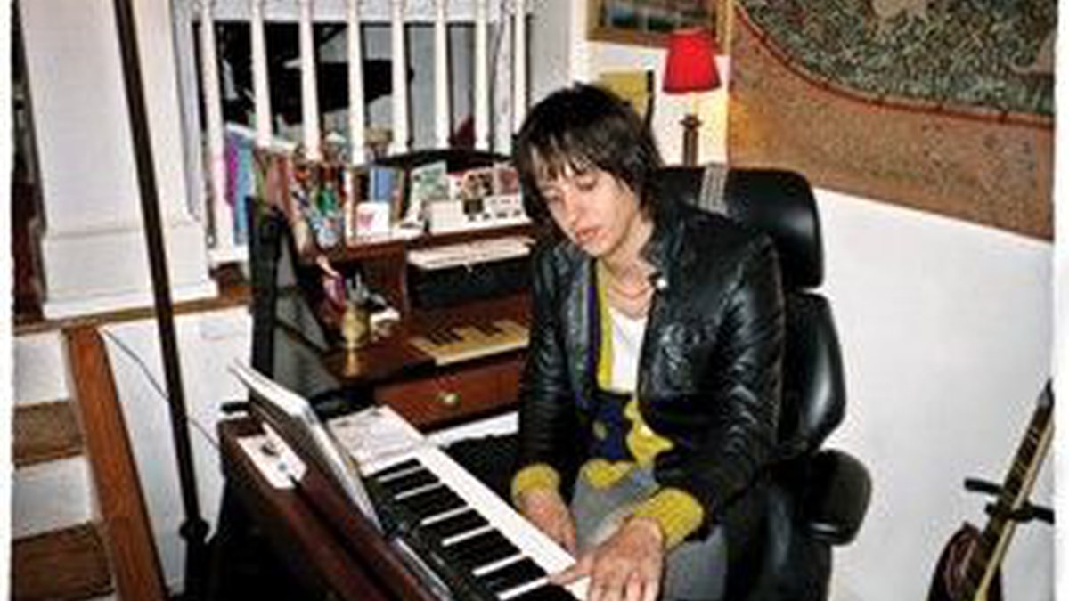 Casablancas mostra os sons que o fizeram ser quem ele é - THEO WENNER