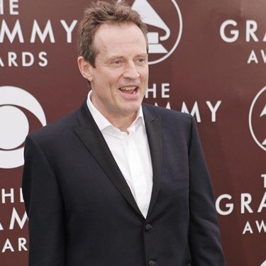 John Paul Jones diz que Them Crooked Vultures vai gravar segundo disco em 2010 - AP