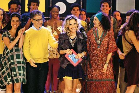 Wanessa com o elenco nacional de <i>High School Musical</i> - DIVULGAÇÃO