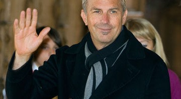 Kevin Costner ganhou Oscar de melhor diretor por Dança com Lobos, em 1991 - AP