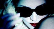 Madonna também é a garota propaganda da coleção de óculos <i>MDG</i> - Reprodução