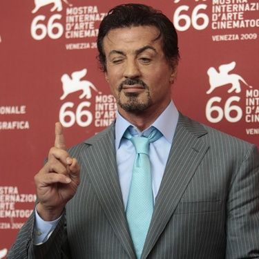 Sylvester Stallone desiste de <i>Rambo</i>, mas vai fazer continuação de <i>Os Mercenários</i> - AP