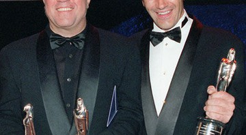 Juntos em 1999, na European Film Academy, no Teatro Schiller, em Berlim, Alemanha; Almodóvar recebeu o prêmio da categoria cinema europeu e o prêmio da audiência, e Banderas foi premiado pela sua contribuição ao cinema europeu - AP