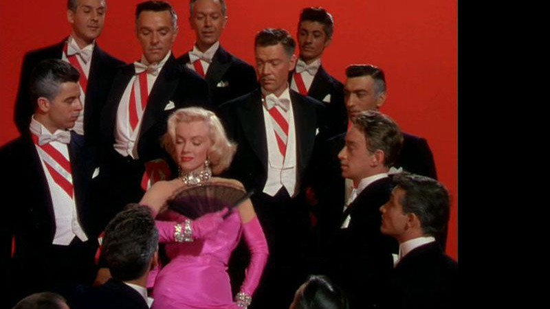 Vestido rosa usado por Marilyn Monroe no filme <i>Os Homens Preferem as Loiras</i>, de 1953, será leiloado - Reprodução