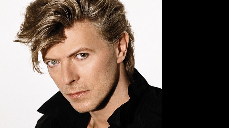 DAVID BOWIE: "Espelho, espelho meu, existe alguém que tenha mais estilo do que eu?"