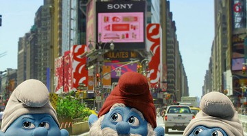 Primeira imagem oficial de <i>The Smurfs</i> mostra Ranzinza, Papai Smurf e Desastrado - Divulgação