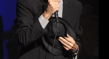 Leonard Cohen diz que novo álbum chegará às lojas no primeiro semestre de 2011 - AP