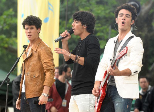 Jonas Brothers voltam ao Brasil em novembro - Reprodução/Myspace oficial