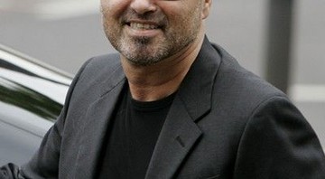 Na foto, George Michael comparece ao tribunal depois de dirigir sob efeito de drogas, em 2007 - AP