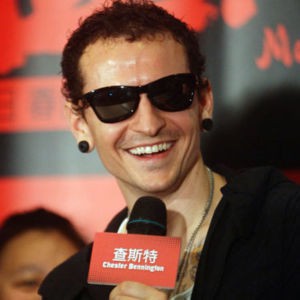 Chester Bennington e seu Linkin Park lançarão <i>A Thousand Suns</i> em 14 de setembro - AP