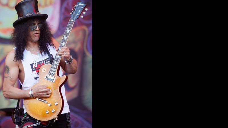 Slash completa 45 anos nesta sexta, 23 - AP