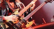 <b>GUNNER</b> Thal ao vivo com o Guns N' Roses - George Chin