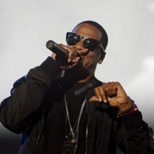 Jay-Z arrecadou fortuna de US$ 63 milhões entre junho de 2009 e junho de 2010 - AP