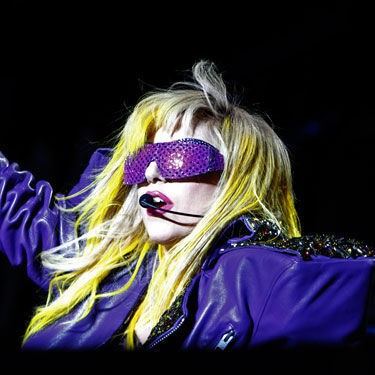 Lady Gaga lançará perfumes a partir de 2012 - AP