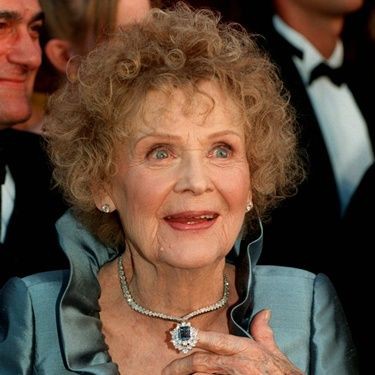 Gloria Stuart, que fez a versão idosa de Rose, em <i>Titanic</i>, morreu aos 100 anos - AP