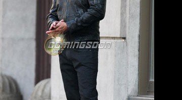 Josh Holloway é fotografado em Praga, filmando o novo <i>Missão: Impossível</i> - Reprodução