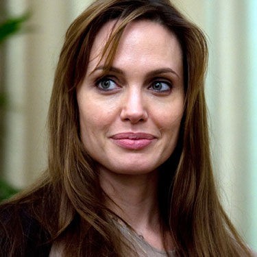 Angelina Jolie poderá interpretar Cléopatra em novo longa-metragem - AP