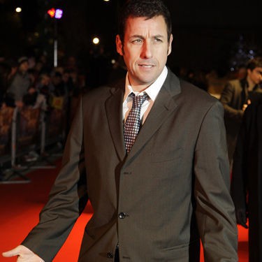 Adam Sandler escalado em remake de comédia francesa e negociando para estrelar paródia de <i>The Six Million Dollar Man</i> - AP