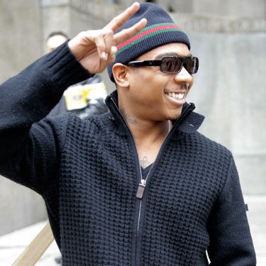 Ja Rule, condenado a dois anos de prisão, foi fotografado ao sair da corte, nesta segunda, 13 - AP