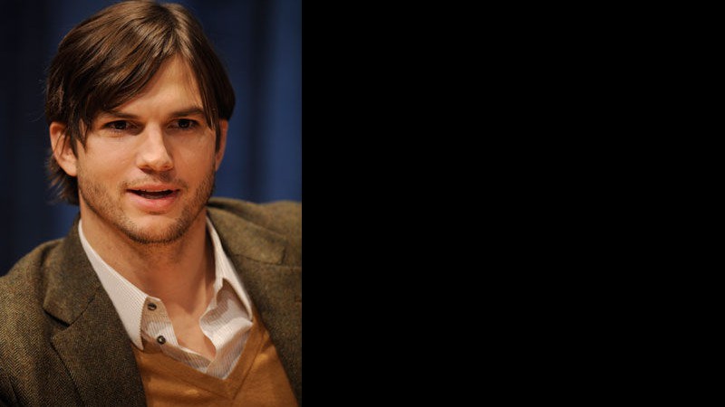 Ashton Kutcher estampará catálogo da nova coleção da marca brasileira Colcci - AP