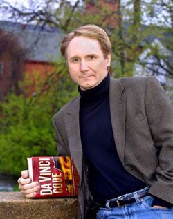 Dan Brown irá adaptar seu livro <i>O Símbolo Perdido</i> para o cinema - AP