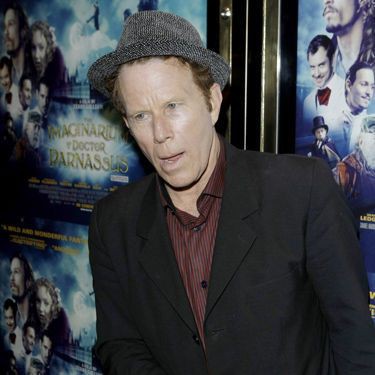 Tom Waits ficou chocado quando soube que havia sido escolhido para o Hall da Fama do Rock 2011 - AP