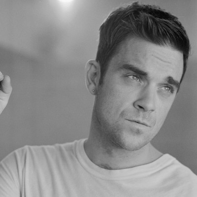 Robbie Williams: novo álbum solo será lançado em 2012 - Foto: Reprodução/Site Oficial