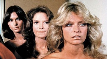 Kate Jackson (ao fundo), Jaclyn Smith (meio) e Farrah Fawcett (frente): o elenco original de <i>As Panteras</i>; série volta para a TV em versão modernizada - Reprodução