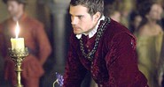 Henry Cavill em cena de <i>The Tudors</i>: ator será o Superman no novo filme da franquia - Reprodução