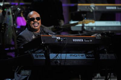 Stevie Wonder fará parte do Hall da Fama do Apollo Theater a partir de junho - AP