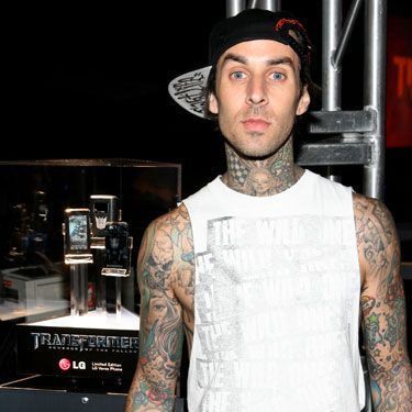 Travis Barker estará no novo álbum de Britney Spears, <i>Femme Fatale</i> - AP